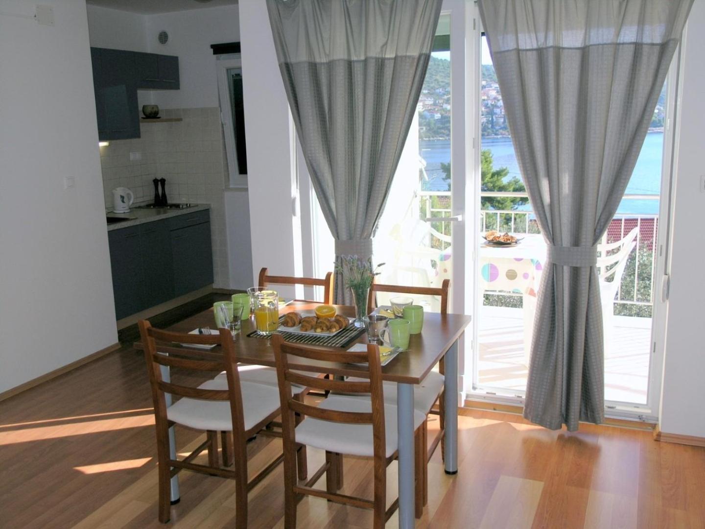 Apartments Aurelius - Relaxing With Gorgeous View トロギール エクステリア 写真