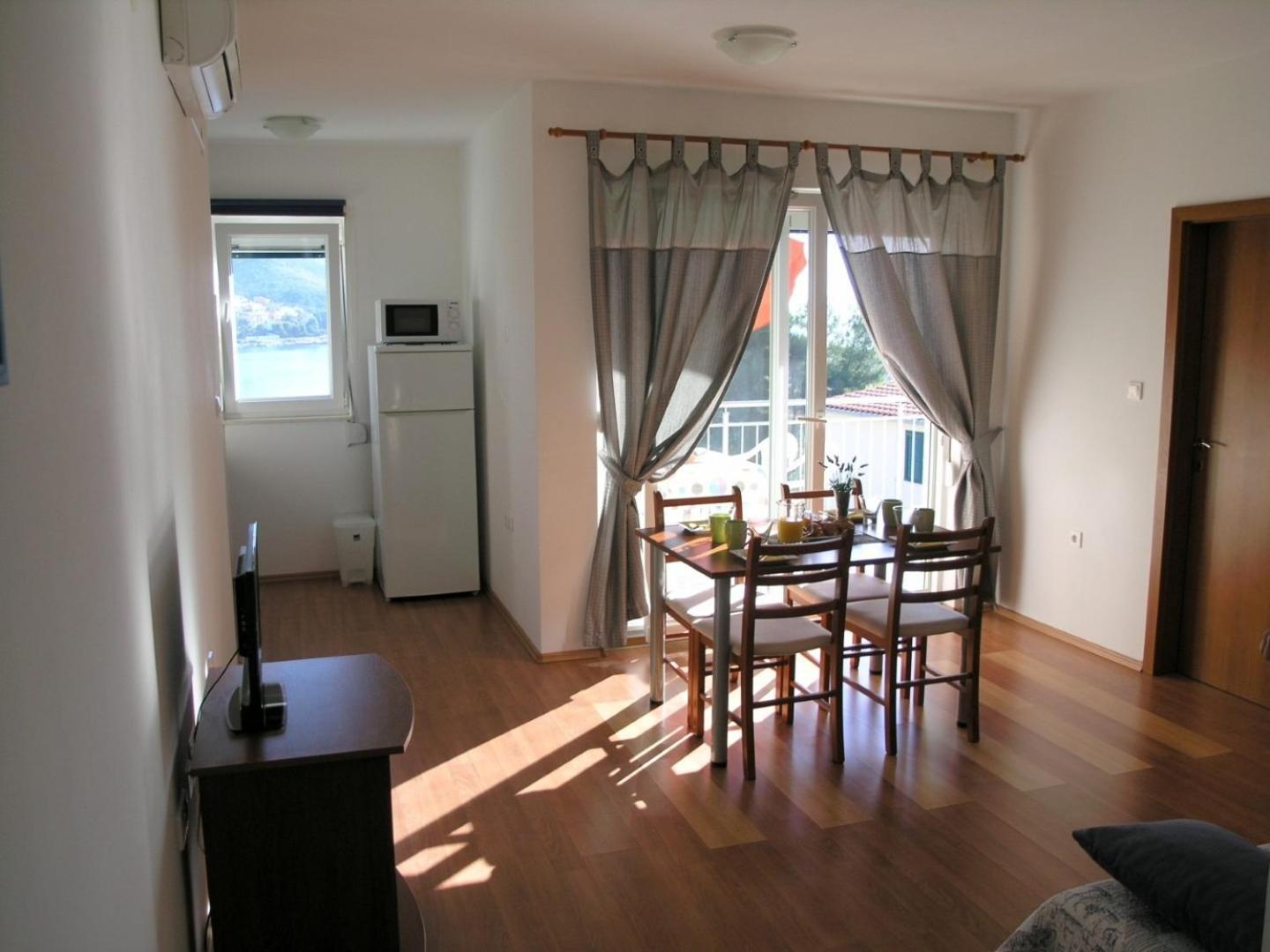 Apartments Aurelius - Relaxing With Gorgeous View トロギール エクステリア 写真